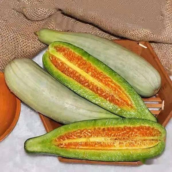 刘伟吃羊角蜜瓜,甜蜜滋味，回味无穷